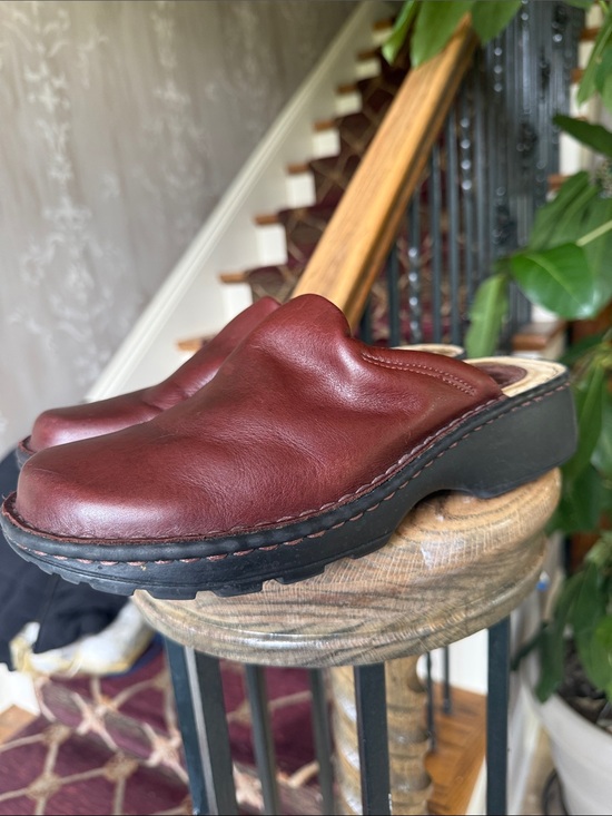 Bandolino Shoes - BANDOLINO BLU ladies, leather clog, preowned good condition, size 8